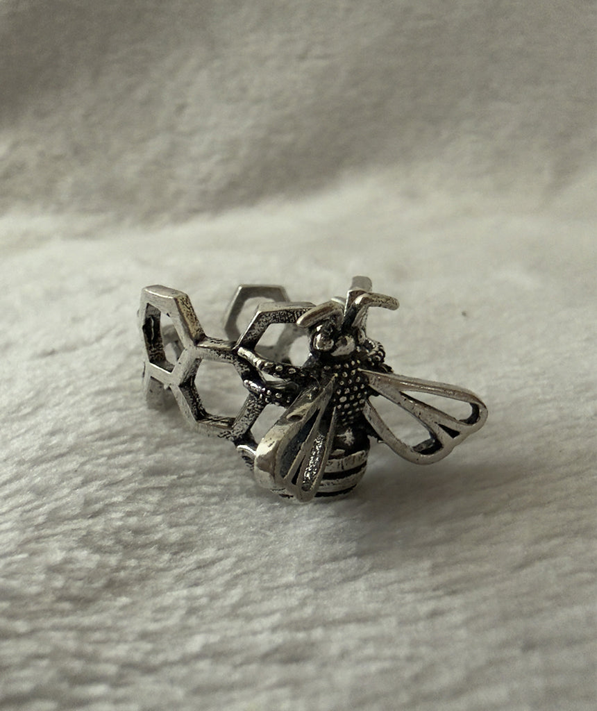Bee Ring Adjustable