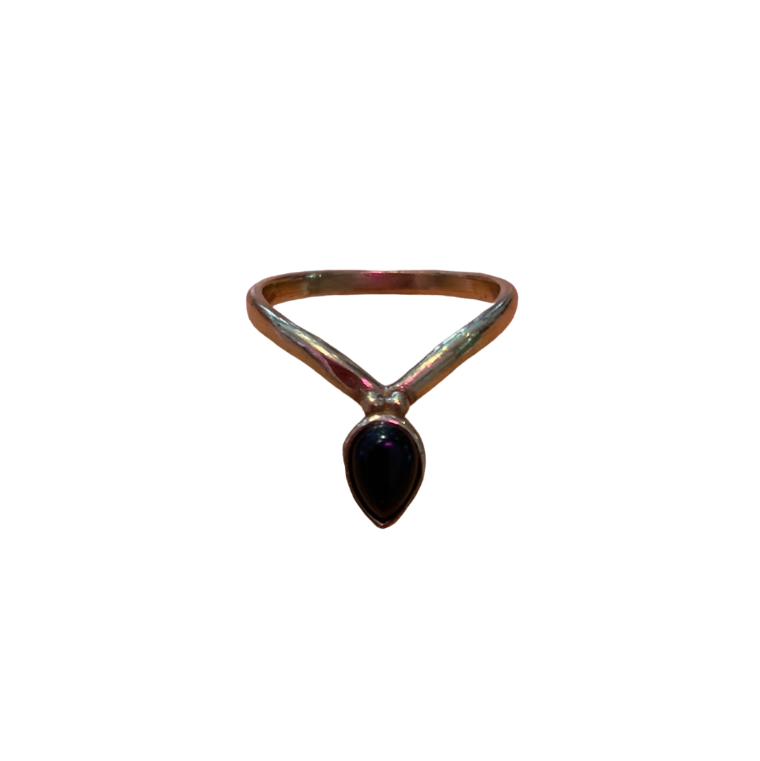 V Stone Ring