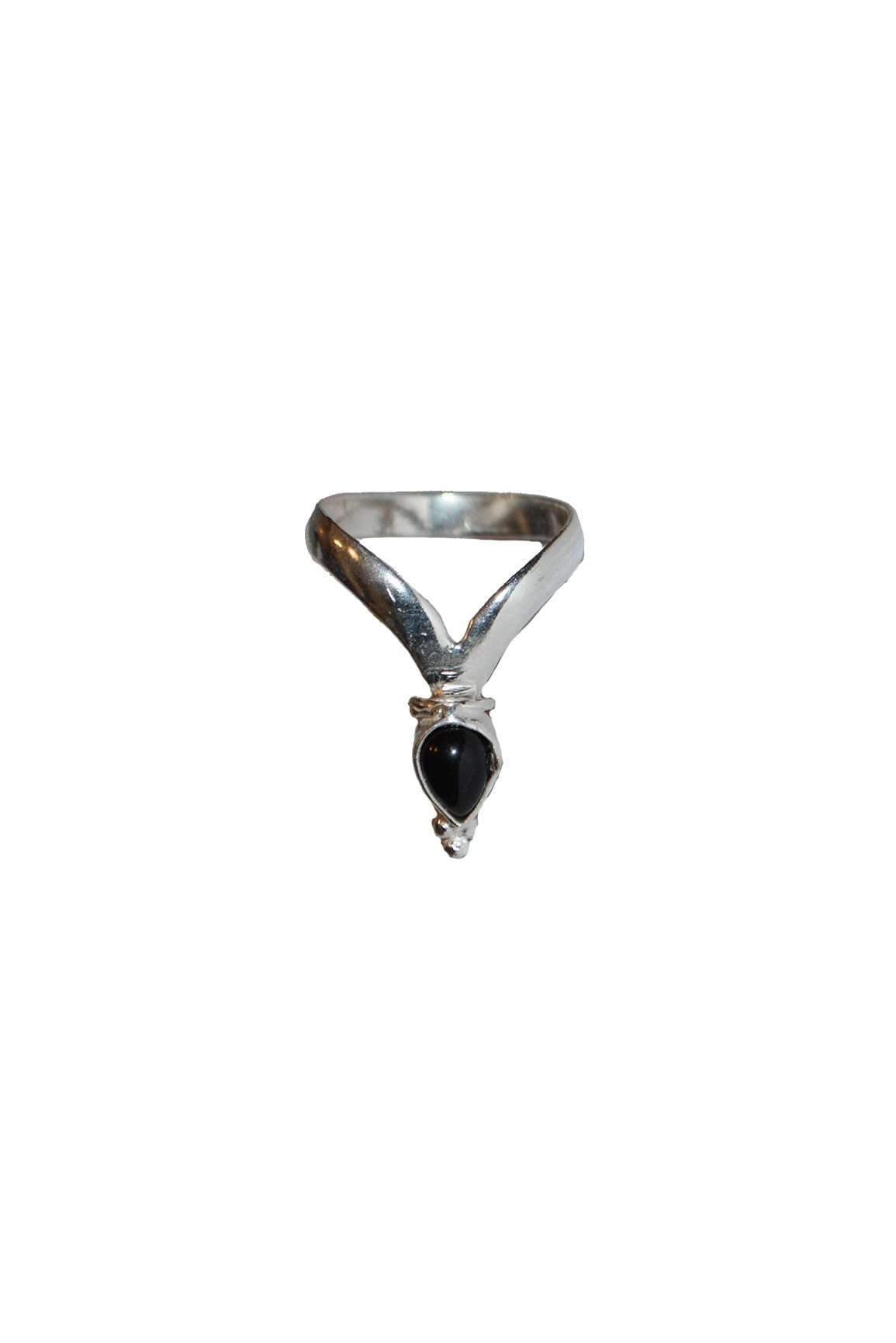 V Stone Ring