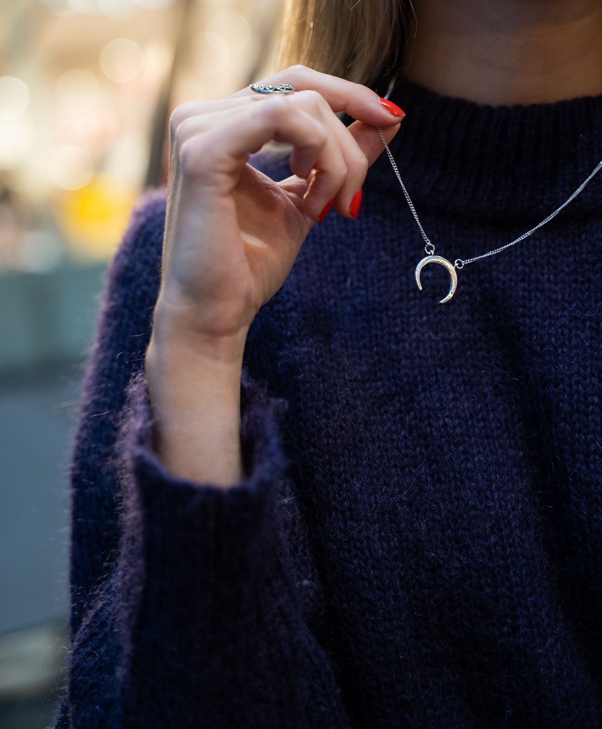 Silver Horn Pendant Necklace