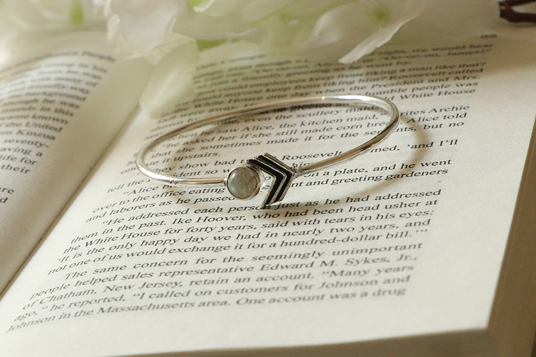 Arrow Stone Bangle Bracelet