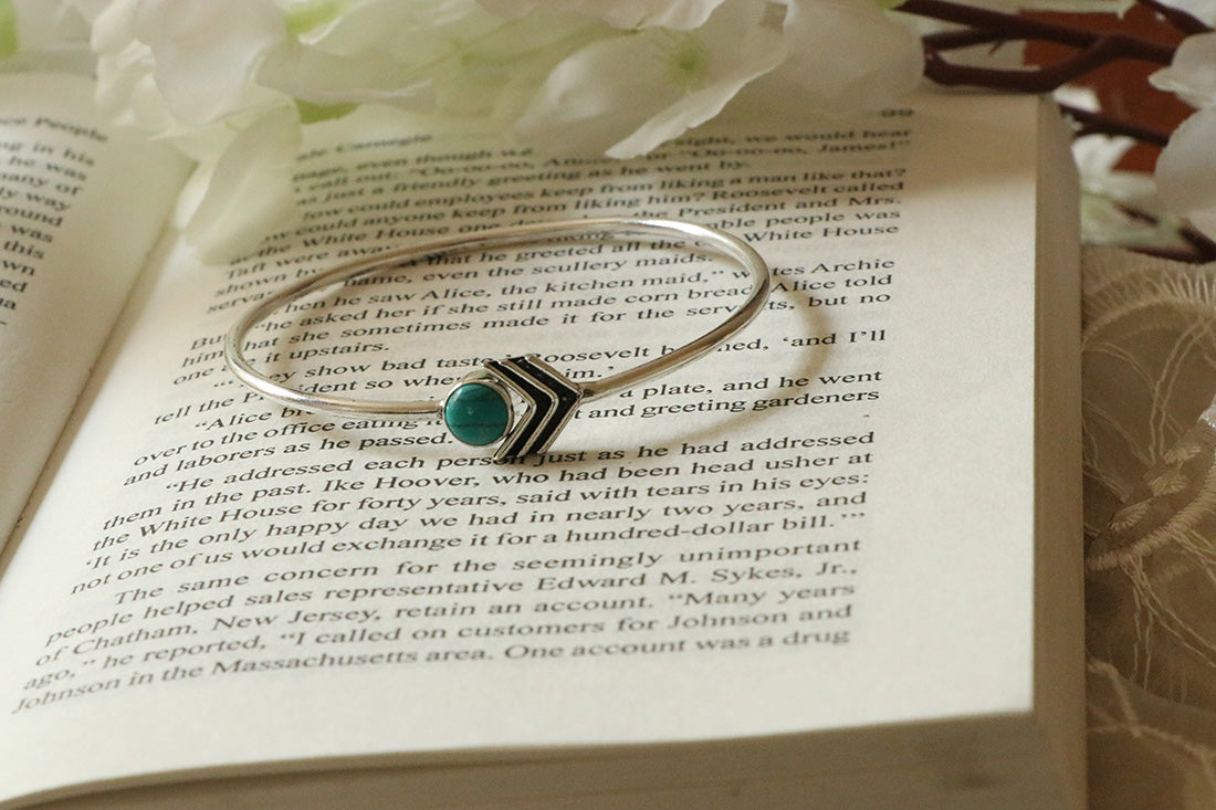 Arrow Stone Bangle Bracelet