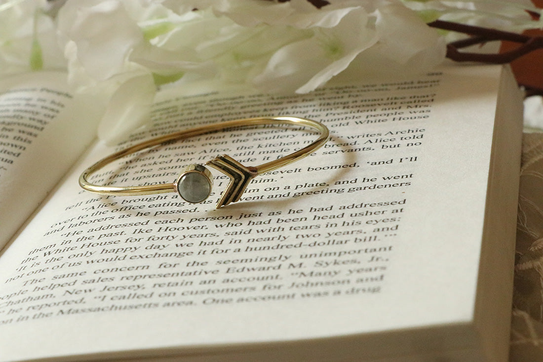 Arrow Stone Bangle Bracelet