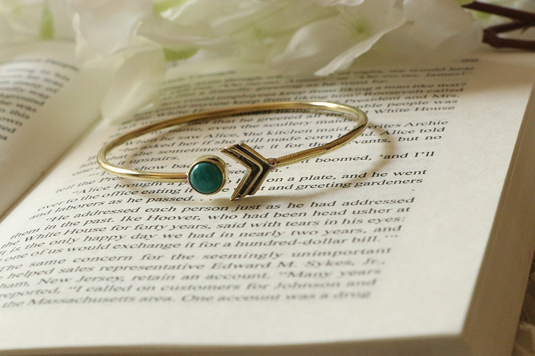 Arrow Stone Bangle Bracelet