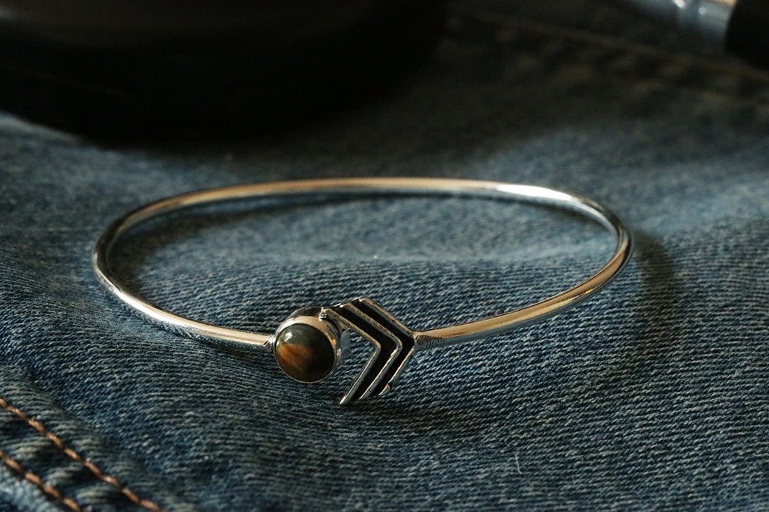 Arrow Stone Bangle Bracelet