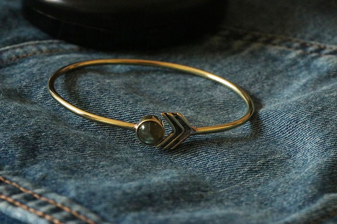 Arrow Stone Bangle Bracelet