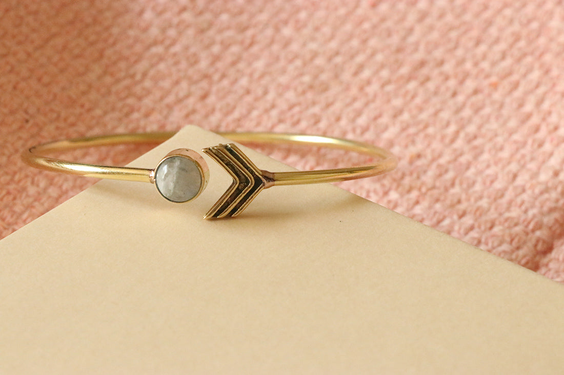 Arrow Stone Bangle Bracelet