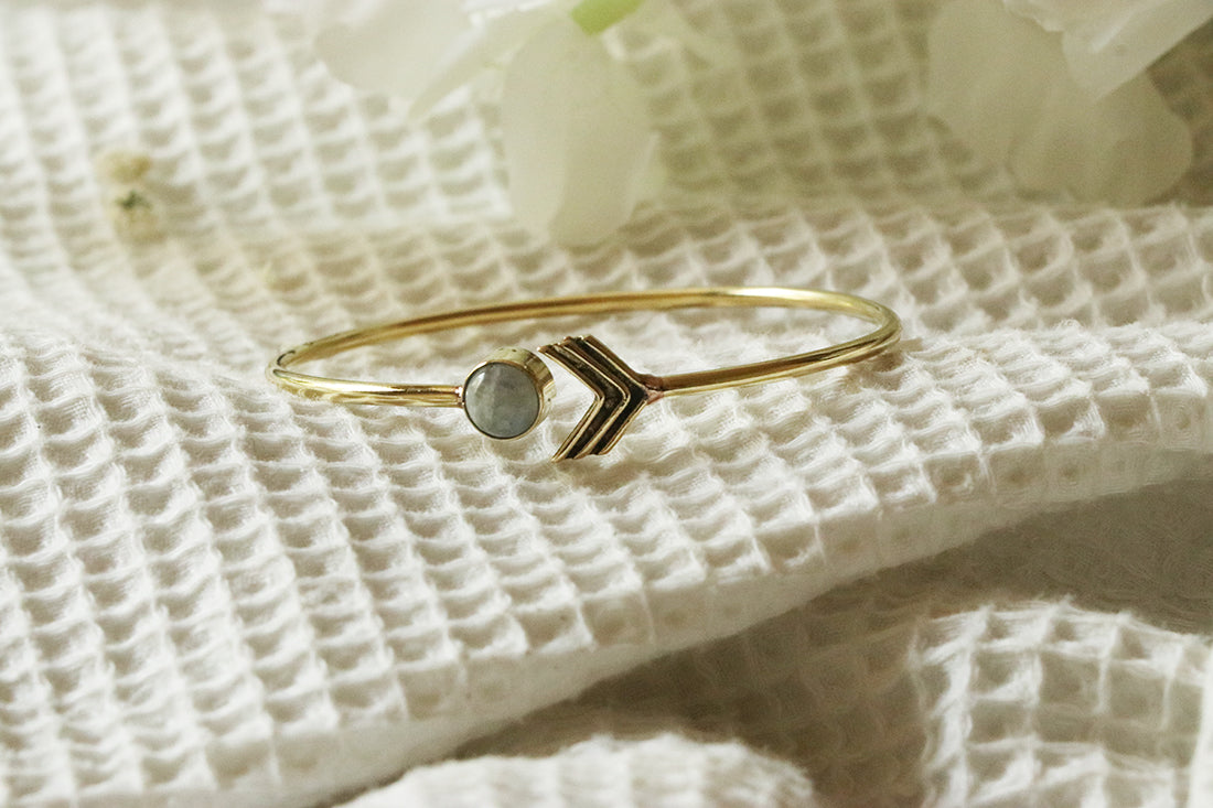 Arrow Stone Bangle Bracelet