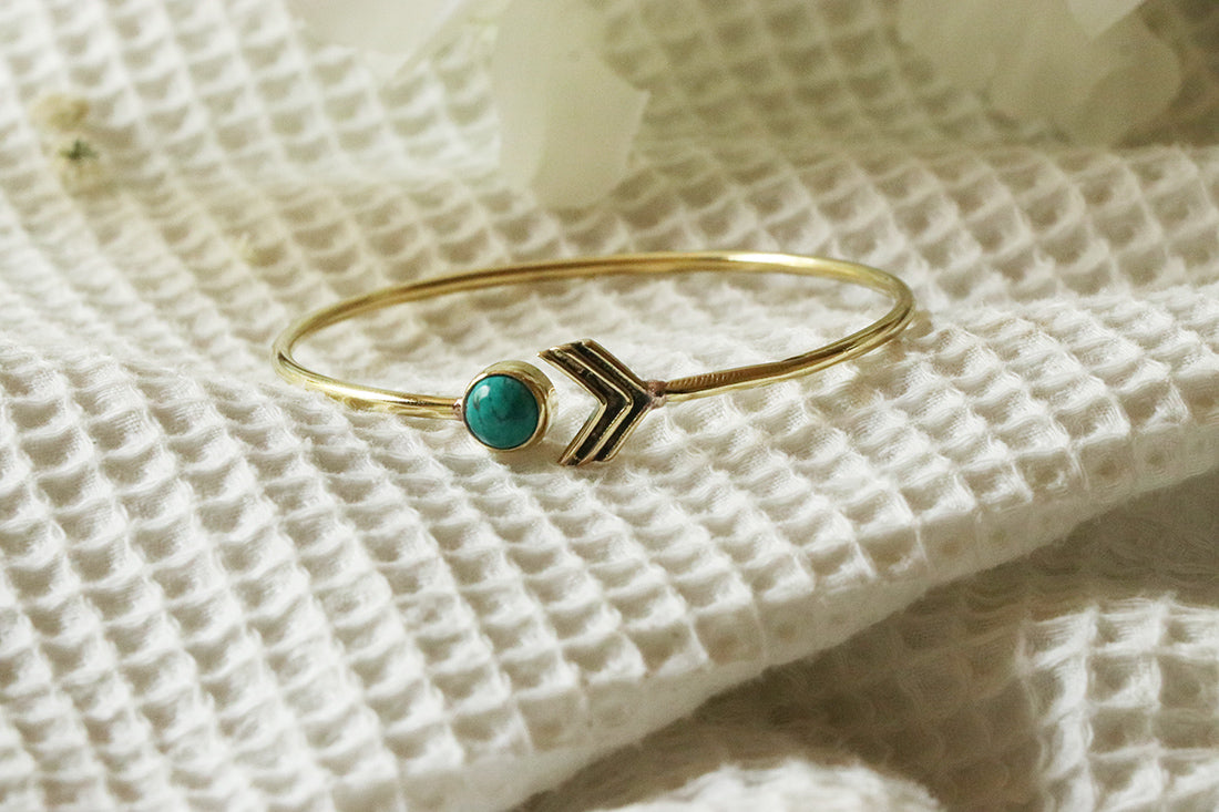 Arrow Stone Bangle Bracelet