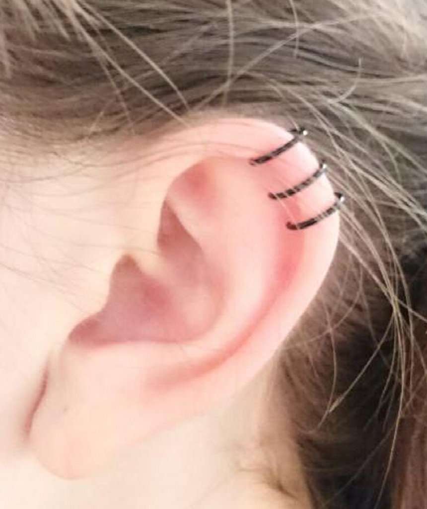 Black Fake Earcuff