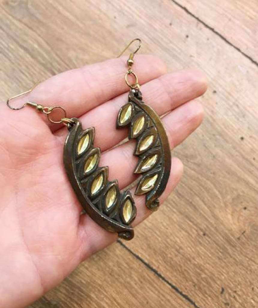 Brown Carved Edgy Earrings