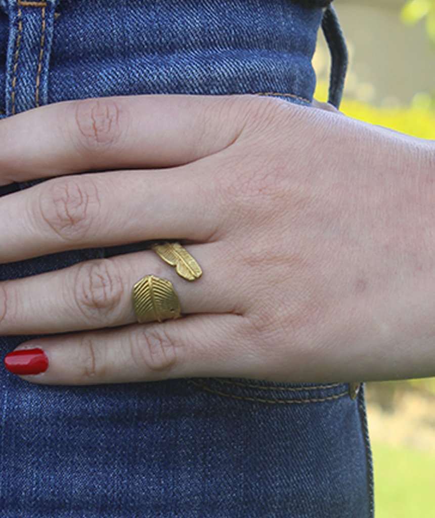 Classic Leaf Ring Gold