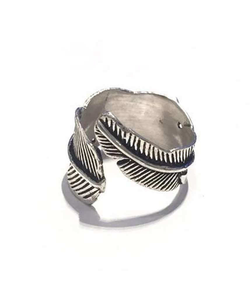 Classic Leaf Ring Silver