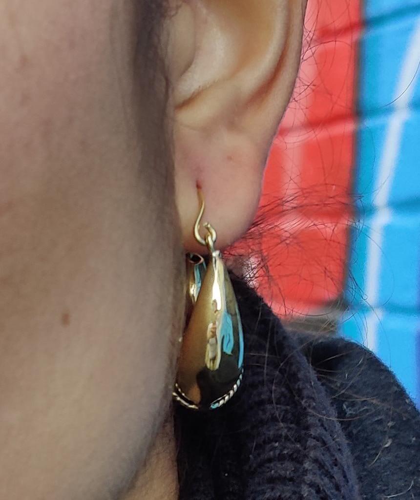 Gold Island Lovin' Hoops