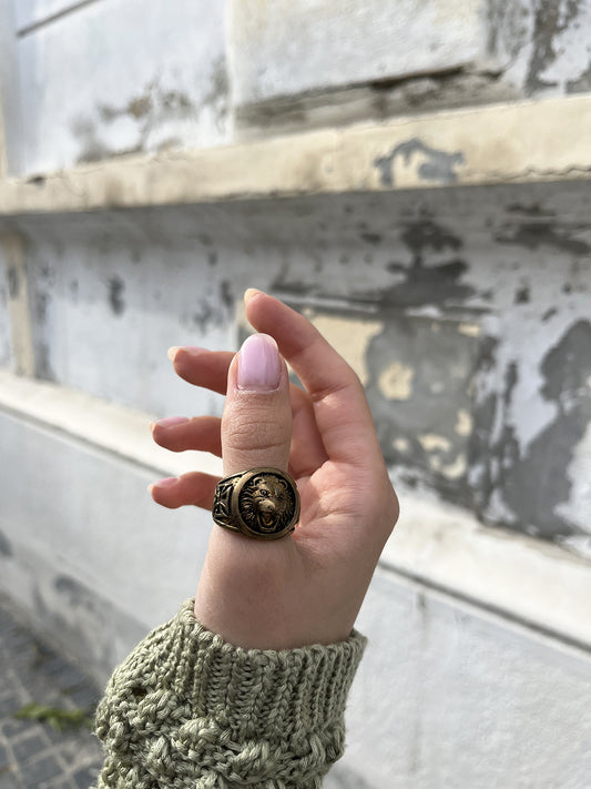 Signet Lion Ring