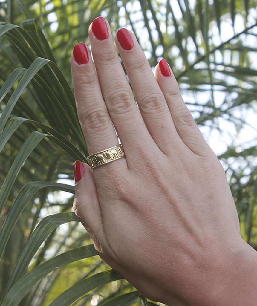 Gold Walking Elephants Ring