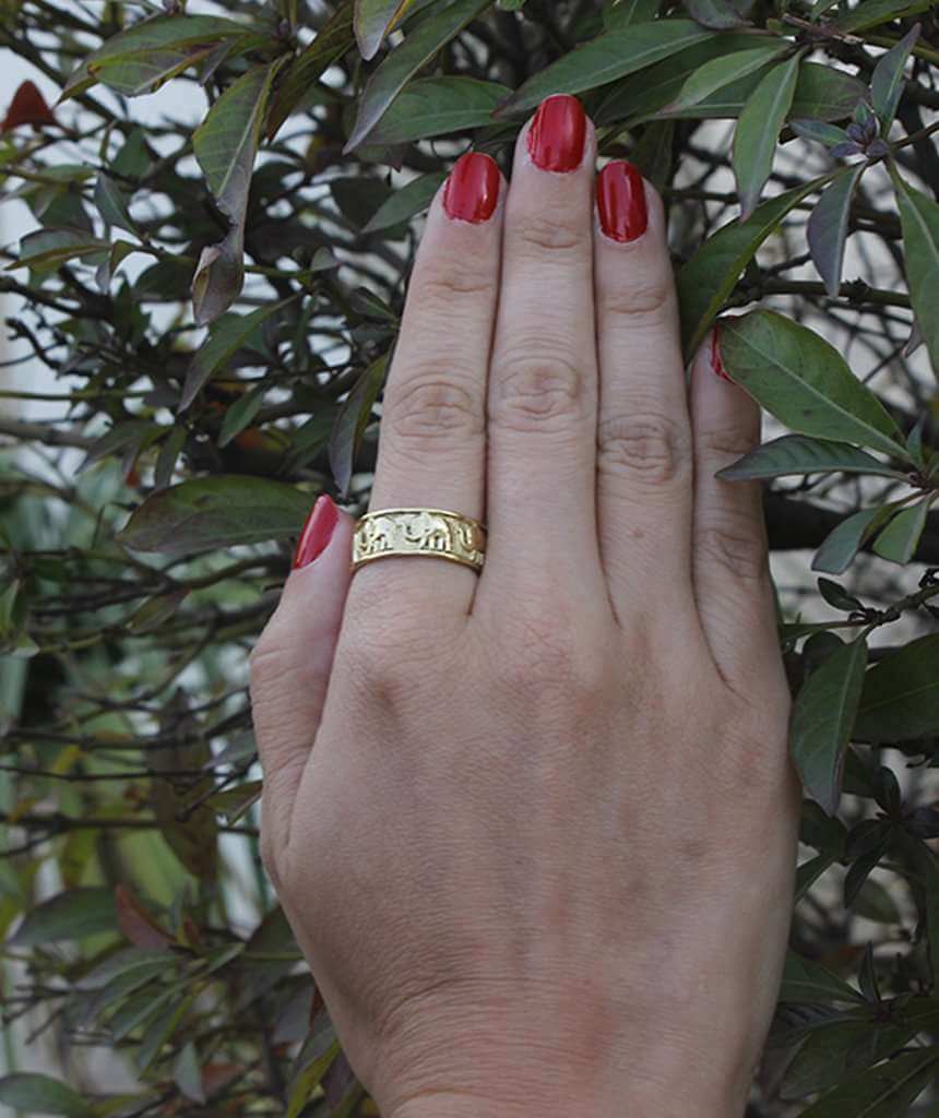Gold Walking Elephants Ring
