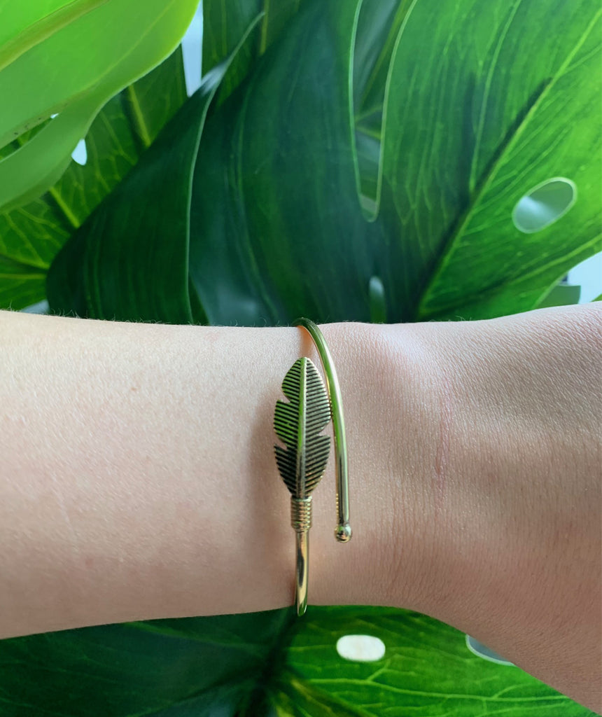 Gold Curl Up Feather Bangle Bracelet