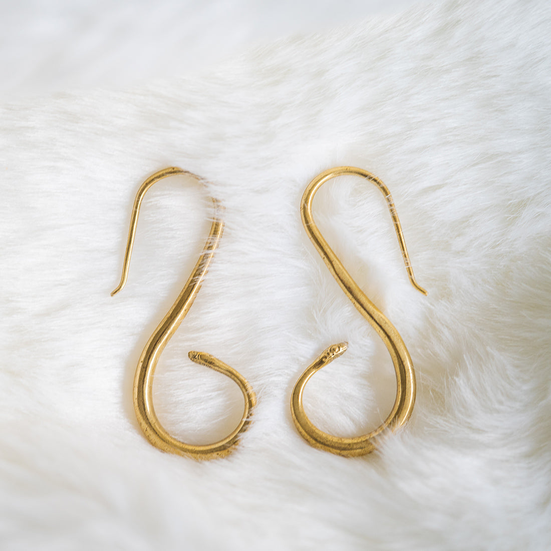 Gold Elegant Snake Earrings