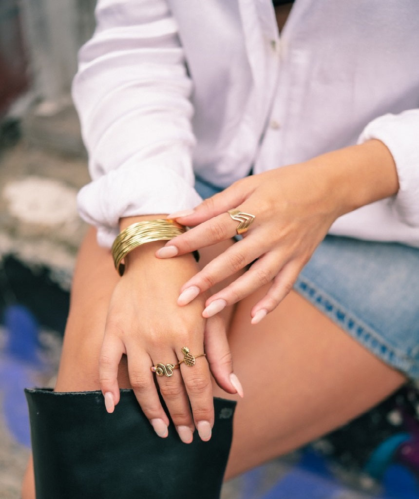 Geometric Triangle Ring