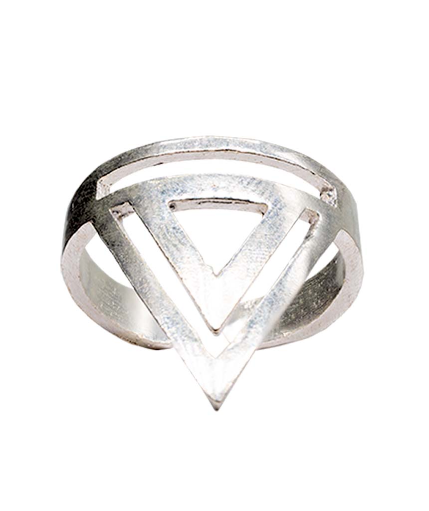 Geometric Triangle Ring