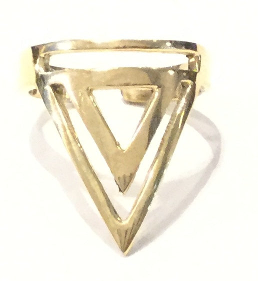 Geometric Triangle Ring