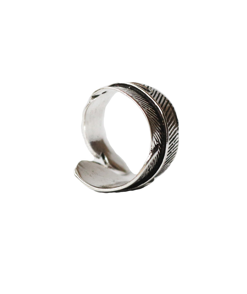 Classic Leaf Ring