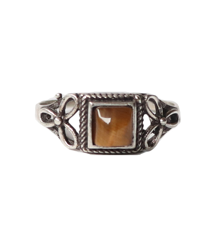 Small Stone Ring Adjustable