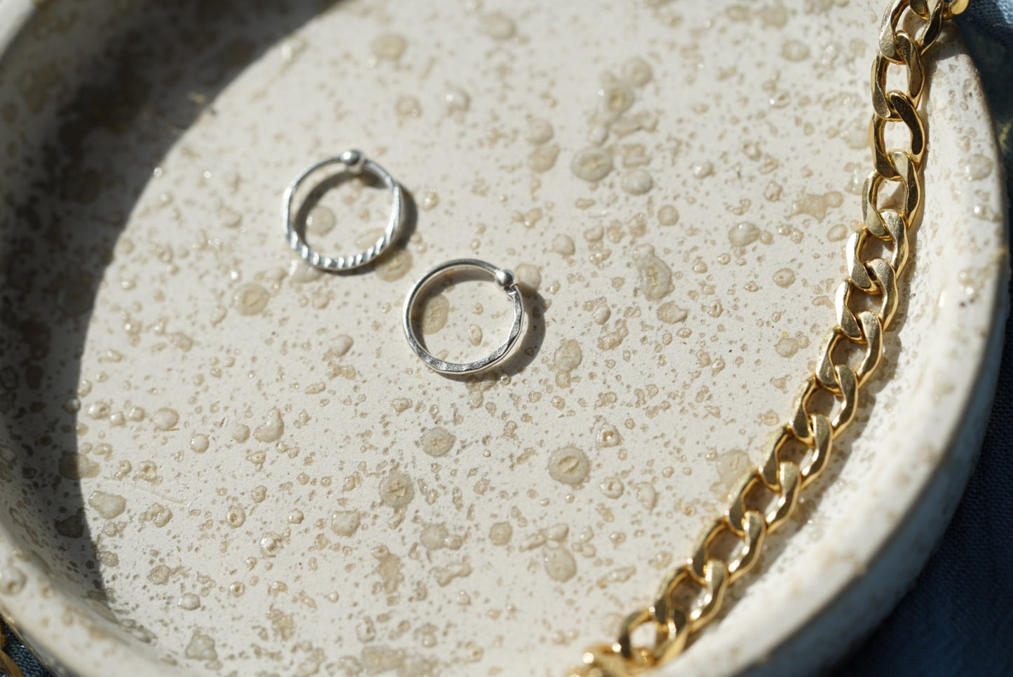 Nose Ring with Hammered Cut