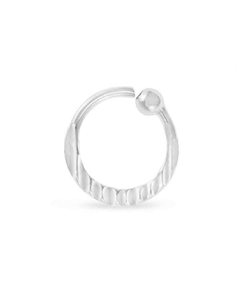 Nose Ring with Hammered Cut