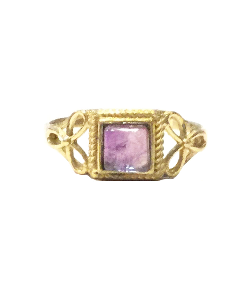 Small Stone Ring Adjustable