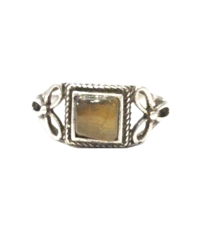 Small Stone Ring Adjustable