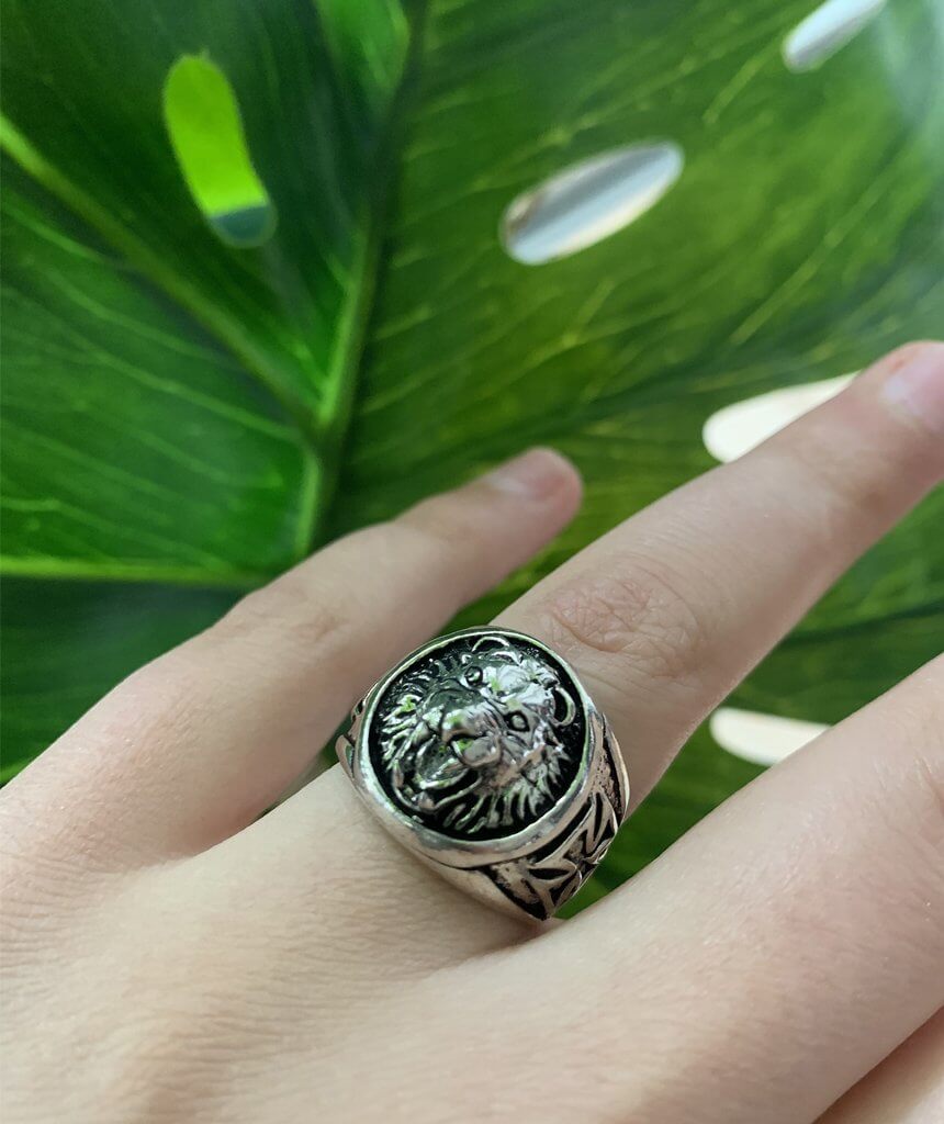 Silver Signet Lion Ring