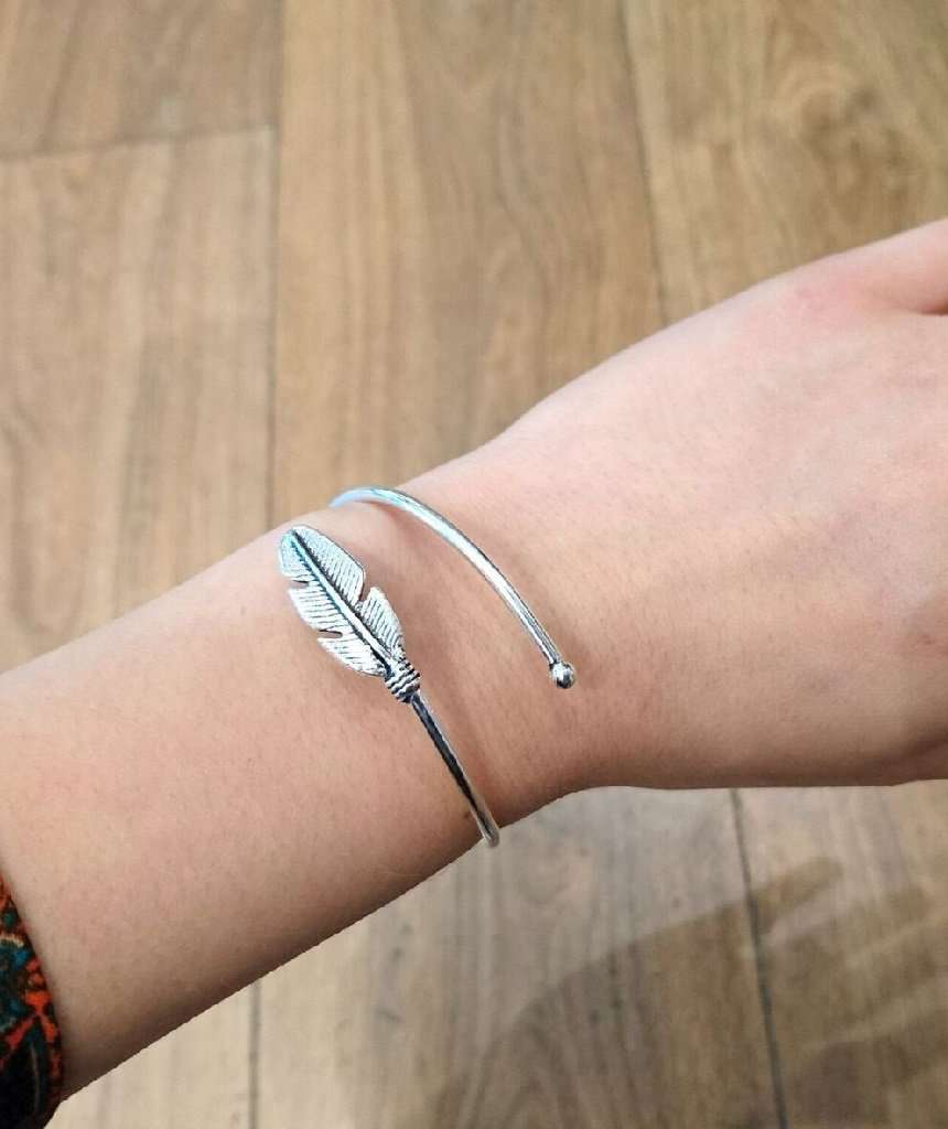 Silver Curl Up Feather Bangle Bracelet