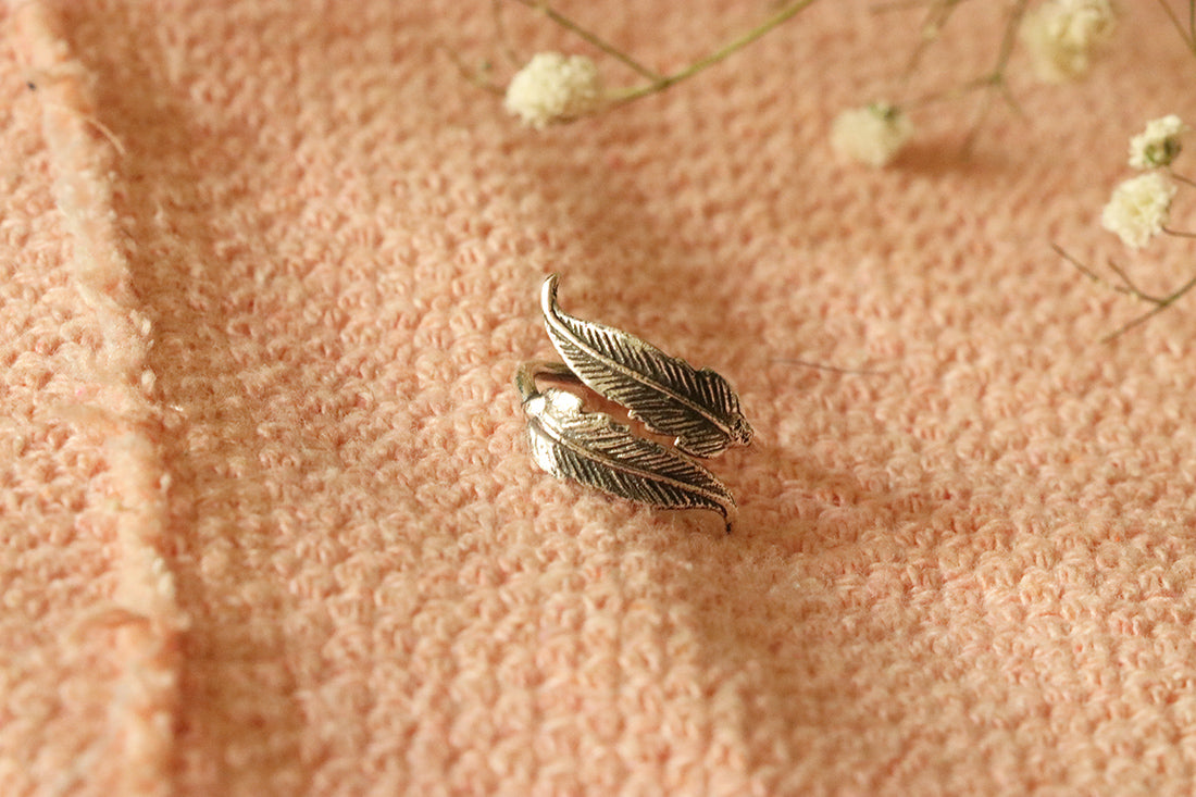 Double Feather Ring