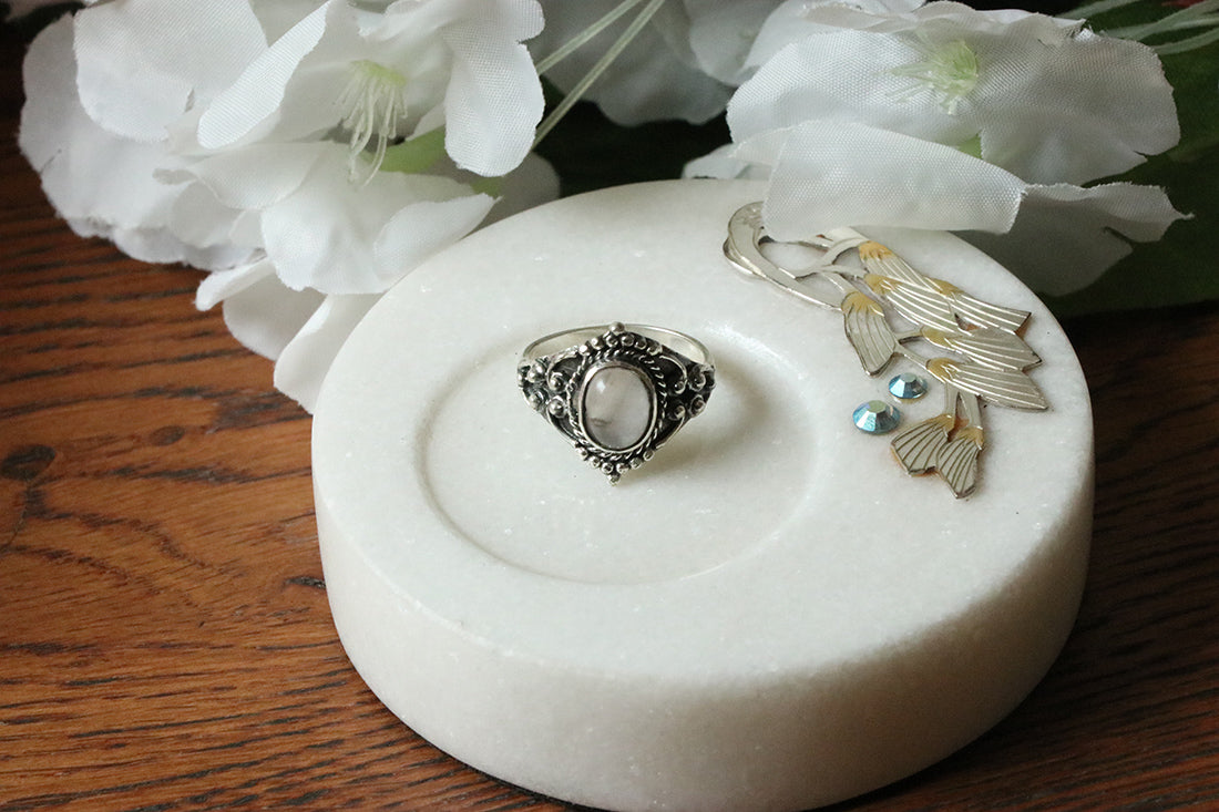 Sterling Silver Oval Silver Ring with Stone