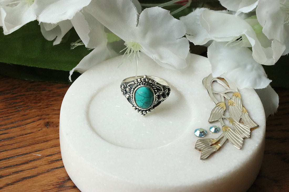 Sterling Silver Oval Silver Ring with Stone