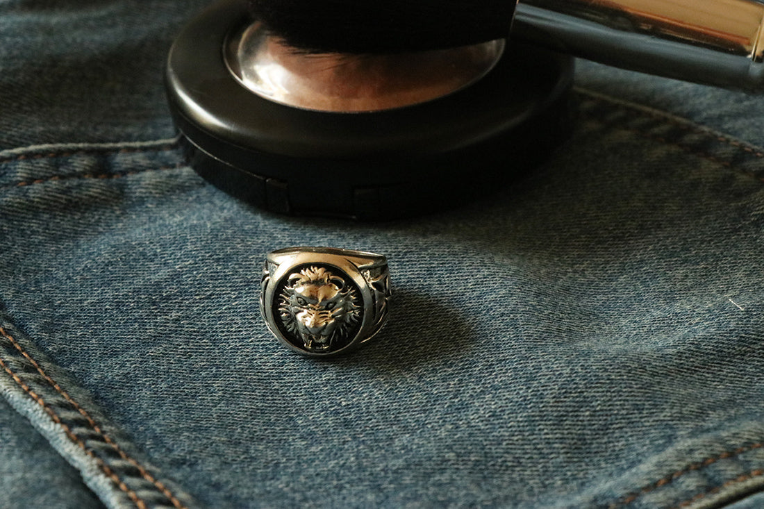 Silver Signet Lion Ring