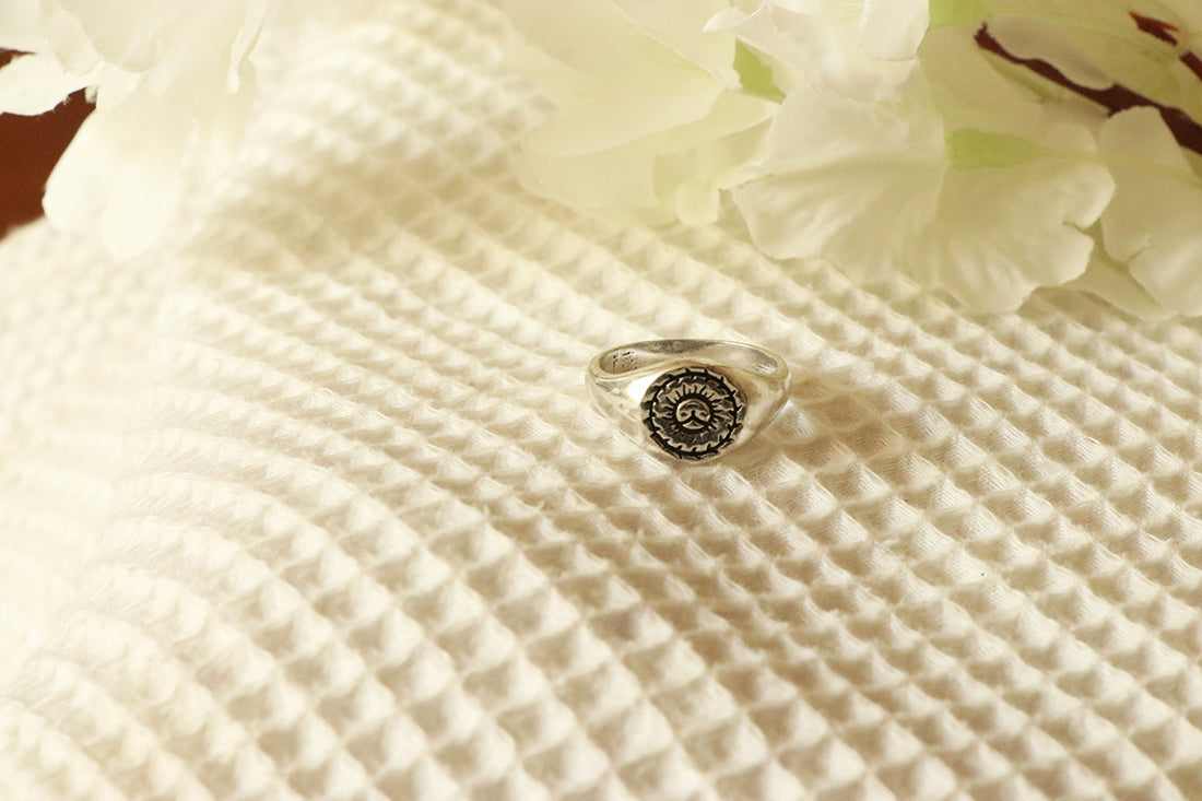 Smiling Signet Sun Ring