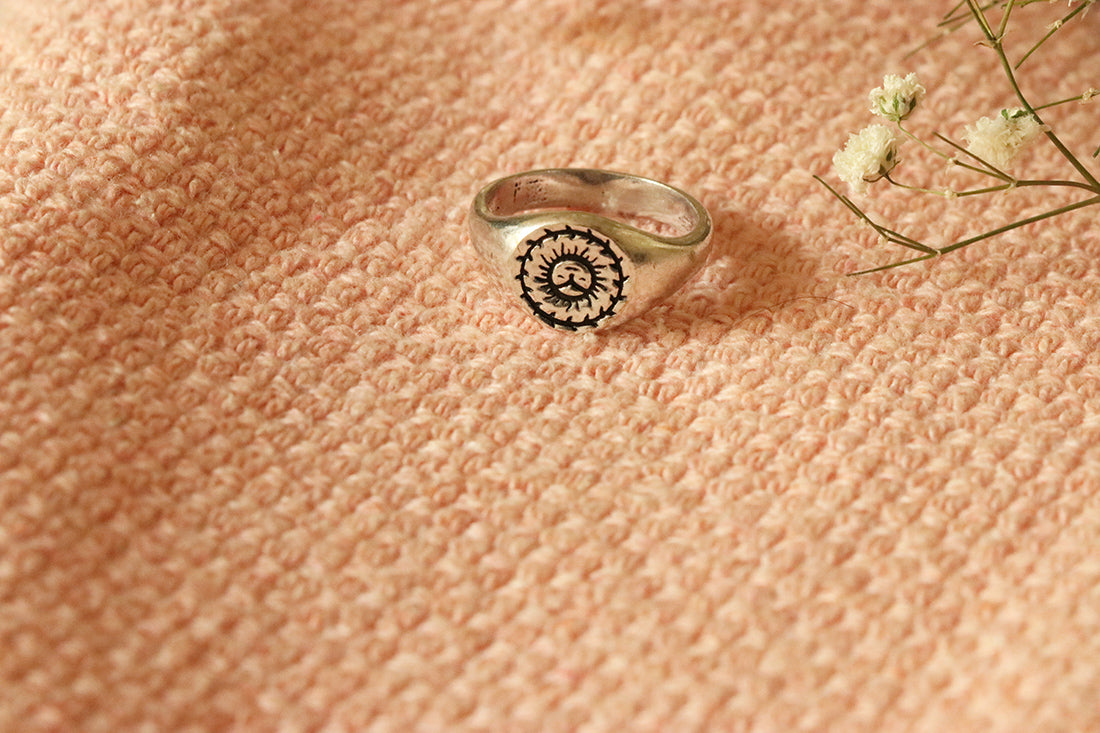Smiling Signet Sun Ring