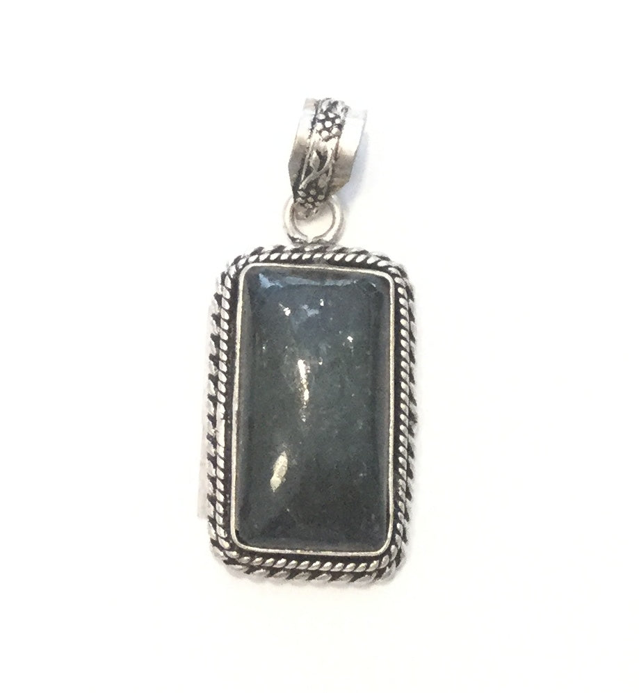 Silver Stone Pendant