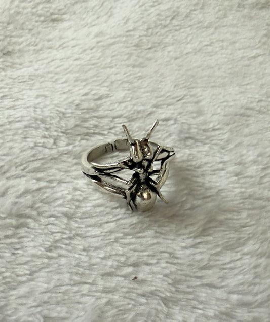 Ant Ring