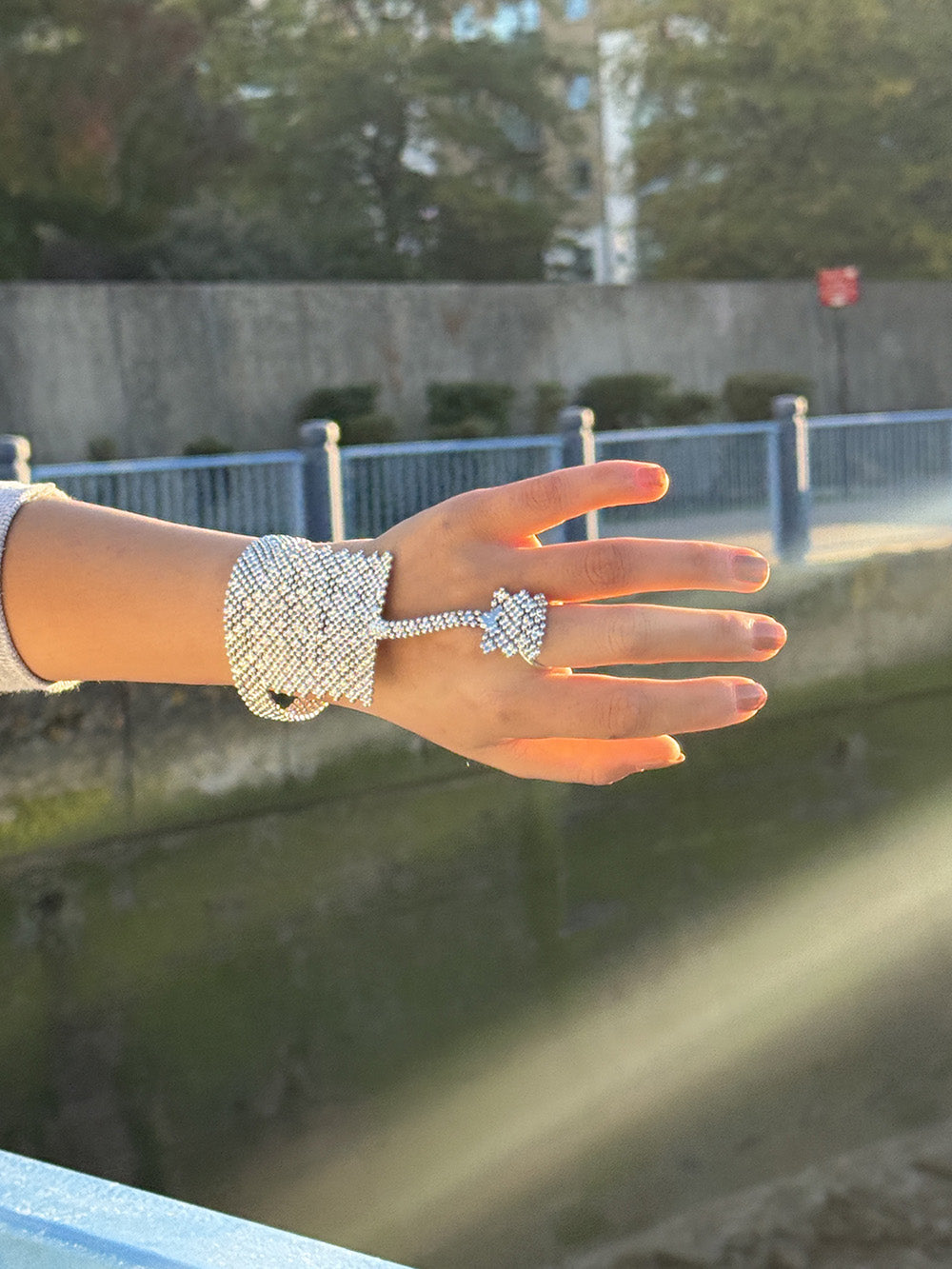 Chainmail Hand Harness