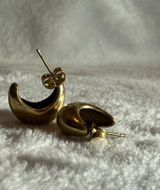 Crescent Moon Stud Earrings