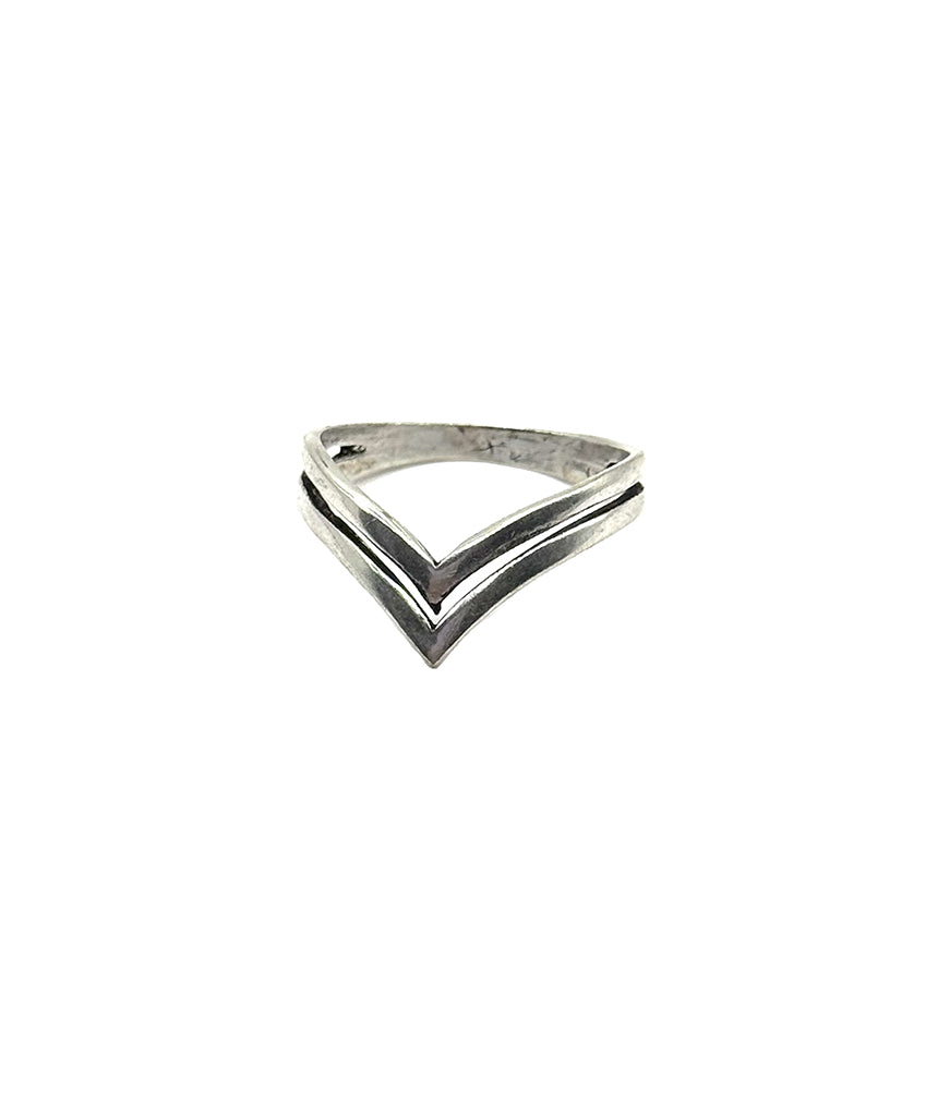 Geometric Double Triangle Ring