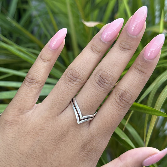 Geometric Double Triangle Ring