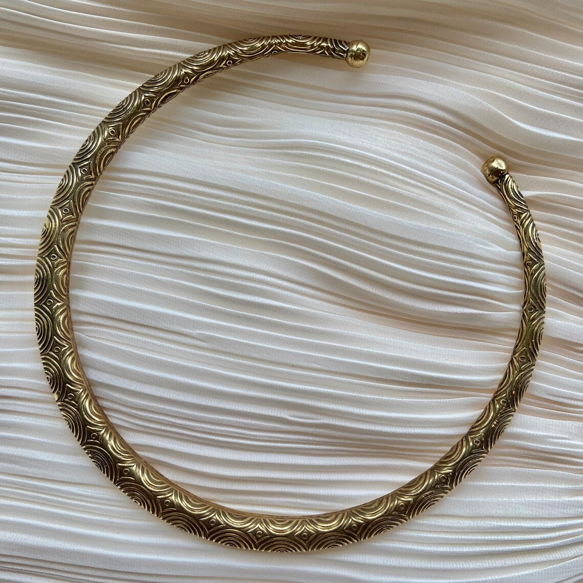 Gold Choker Necklace