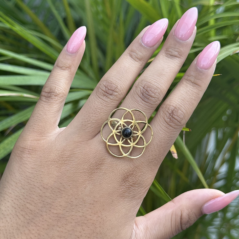 Labyrinth Stone Ring