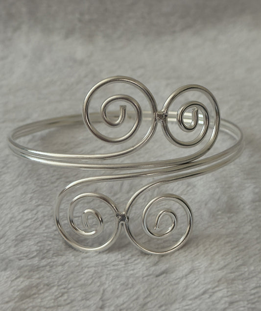 Leo Arm Cuff