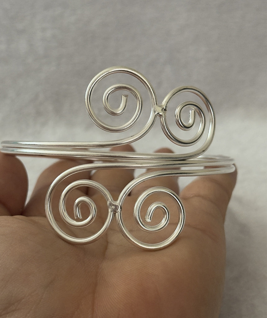 Leo Arm Cuff
